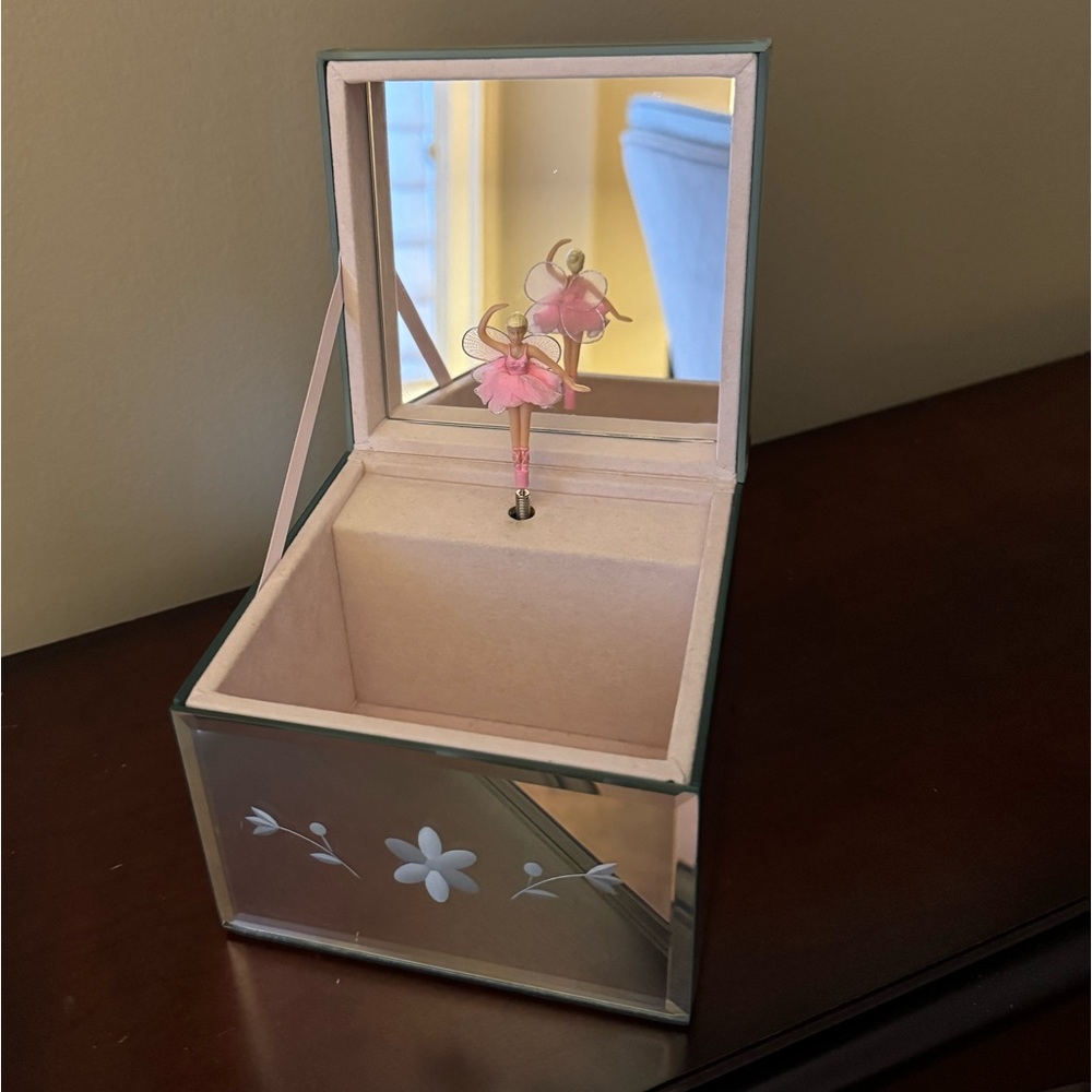 Pottery Barn Flower Mirrored Dancing Ballerina Music Wind Up Jewelry Box